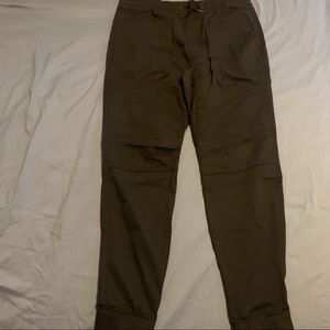 Hollister Skinny Jogger for Guy!